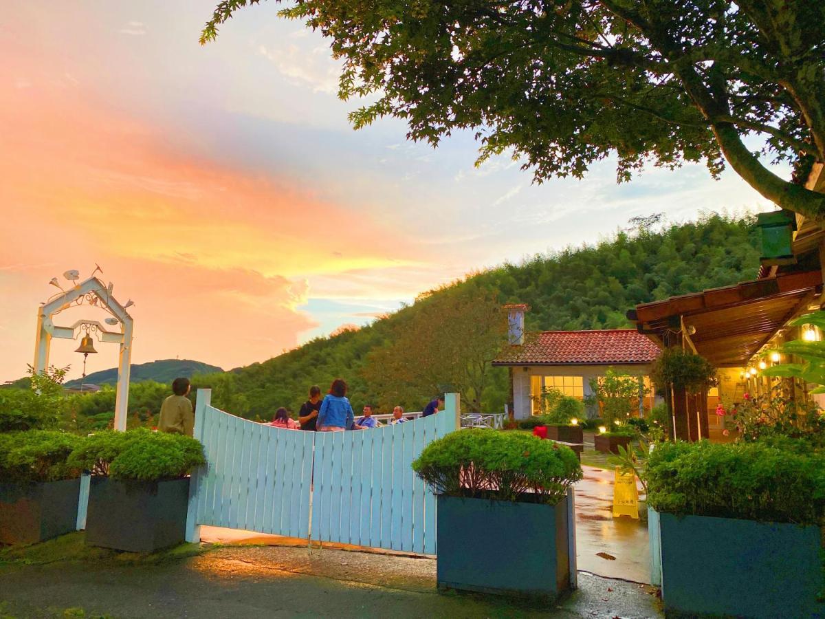 Alishan Tea Garden B&B Фенчиху Екстериор снимка