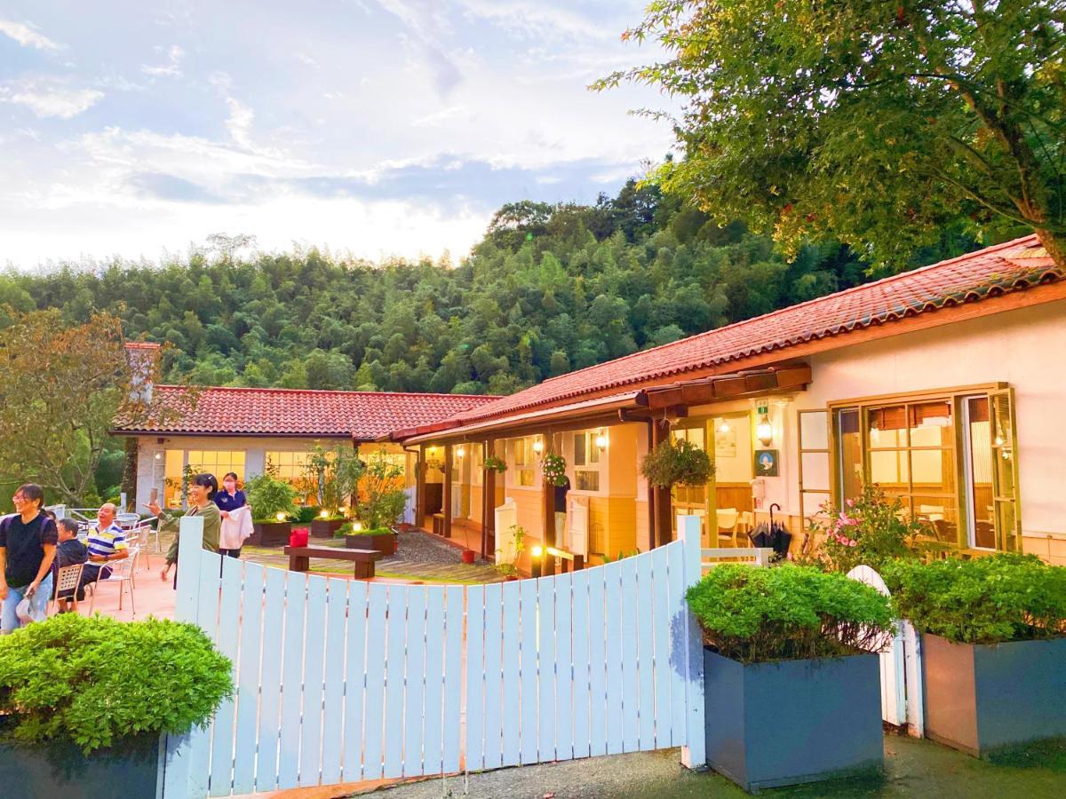 Alishan Tea Garden B&B Фенчиху Екстериор снимка
